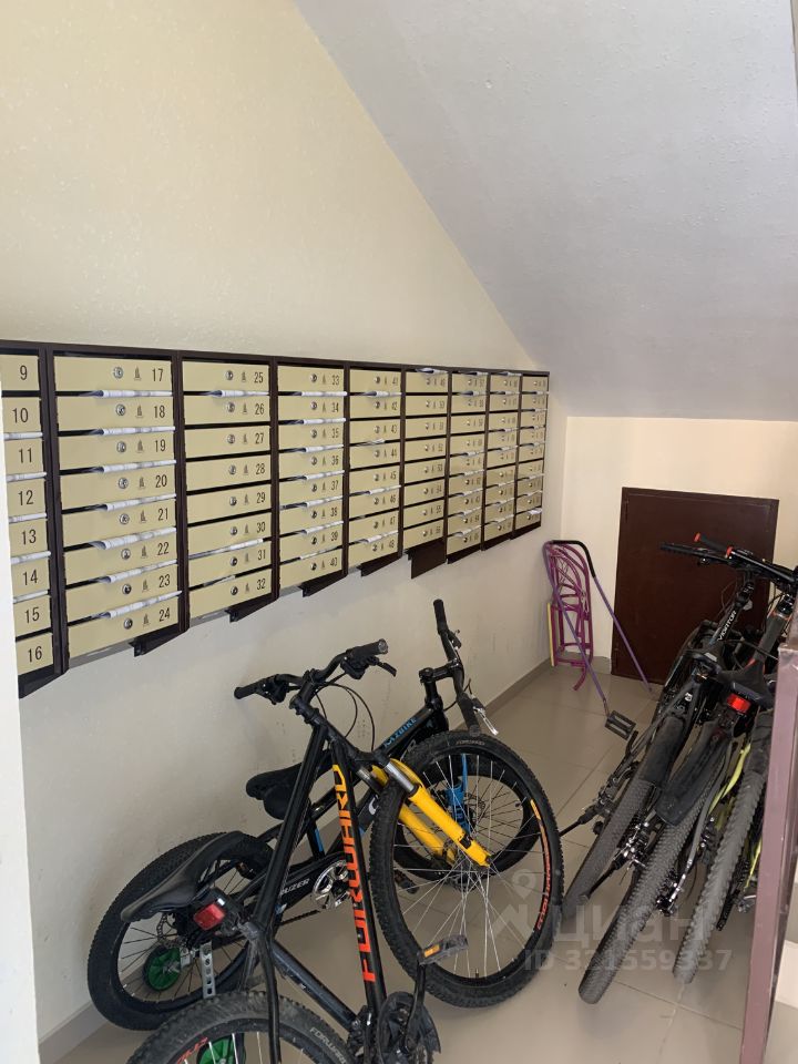 4-к кв. Карачаево-Черкесия, Черкесск Кавказская ул., 92В/2 (113.2 м²)