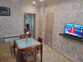 2-комн.кв., 94 м², этаж 1