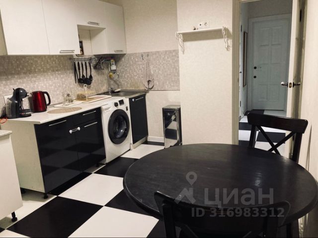 2-комн., 60 м², 3/17 этаж