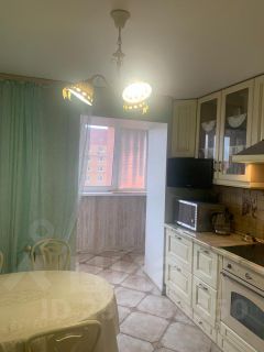 3-комн.кв., 90 м², этаж 12