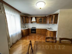 4-комн.кв., 139 м², этаж 4