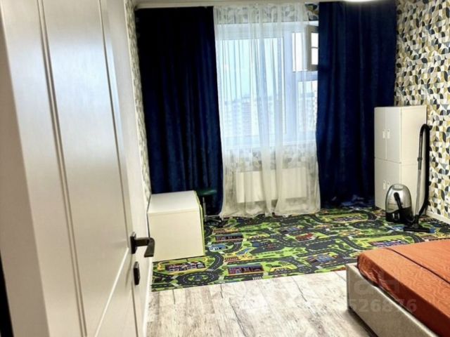 2-комн., 70 м², 19/20 этаж
