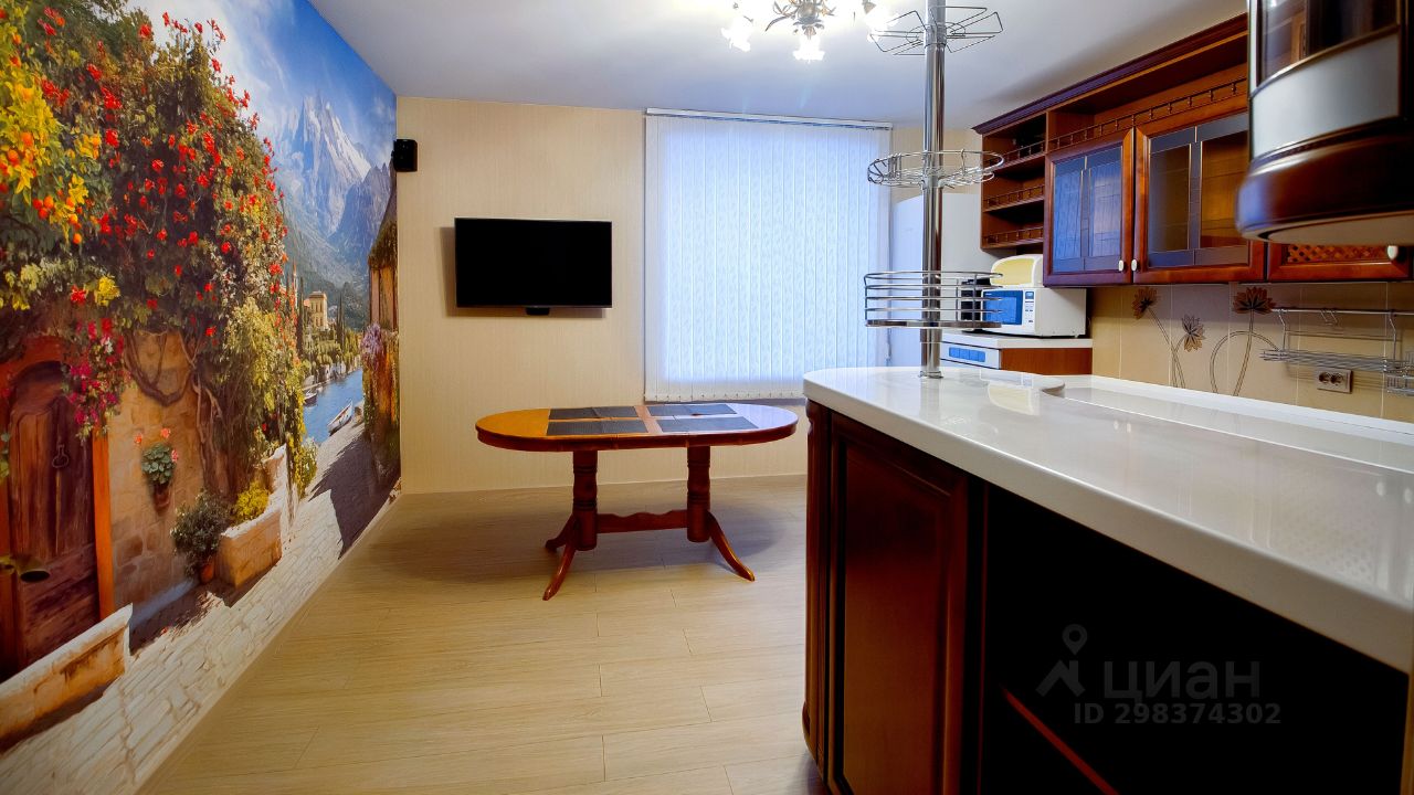 2-к кв. Ямало-Ненецкий АО, Новый Уренгой Дружба мкр, 6/1 (66.0 м²)