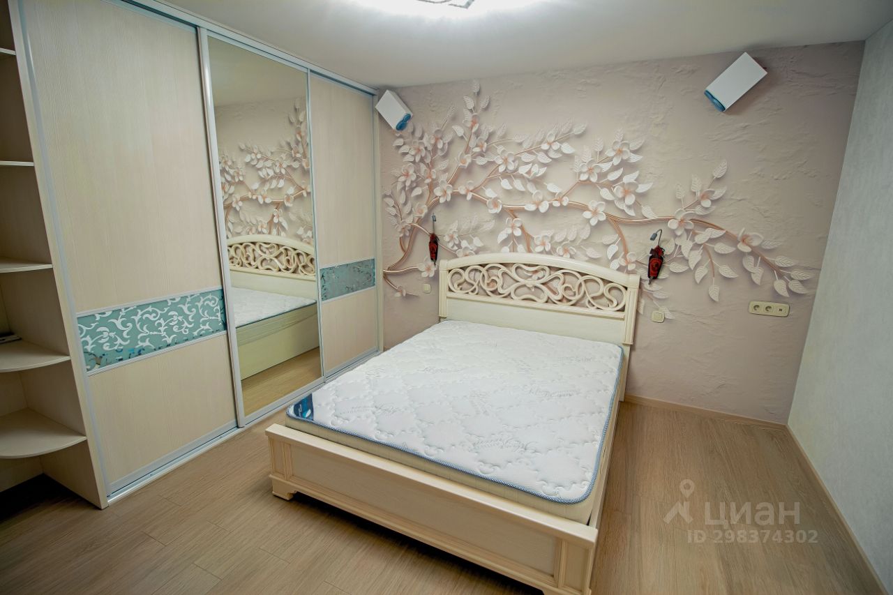 2-к кв. Ямало-Ненецкий АО, Новый Уренгой Дружба мкр, 6/1 (66.0 м²)