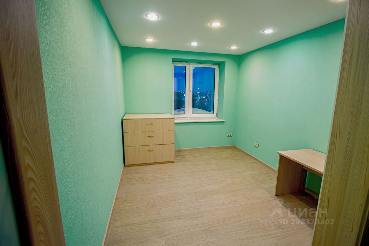 2-к кв. Ямало-Ненецкий АО, Новый Уренгой Дружба мкр, 6/1 (66.0 м²)