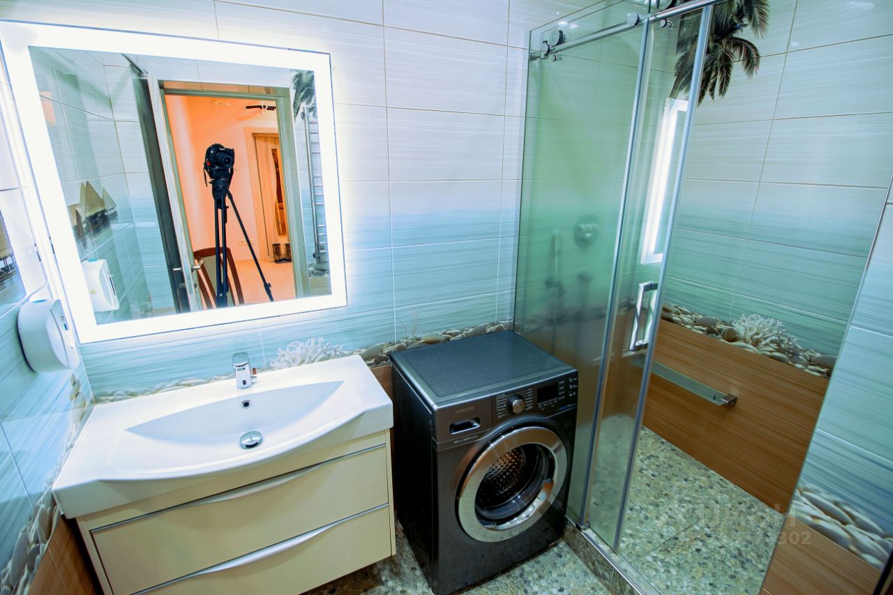 2-к кв. Ямало-Ненецкий АО, Новый Уренгой Дружба мкр, 6/1 (66.0 м²)