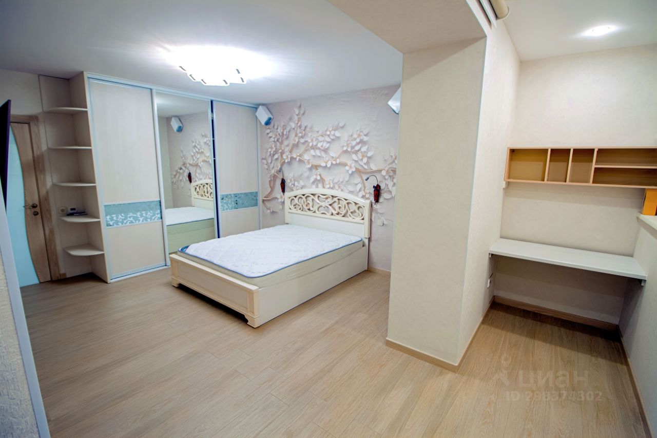 2-к кв. Ямало-Ненецкий АО, Новый Уренгой Дружба мкр, 6/1 (66.0 м²)