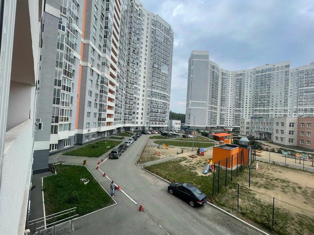 3-комн. кв., р-н Академический