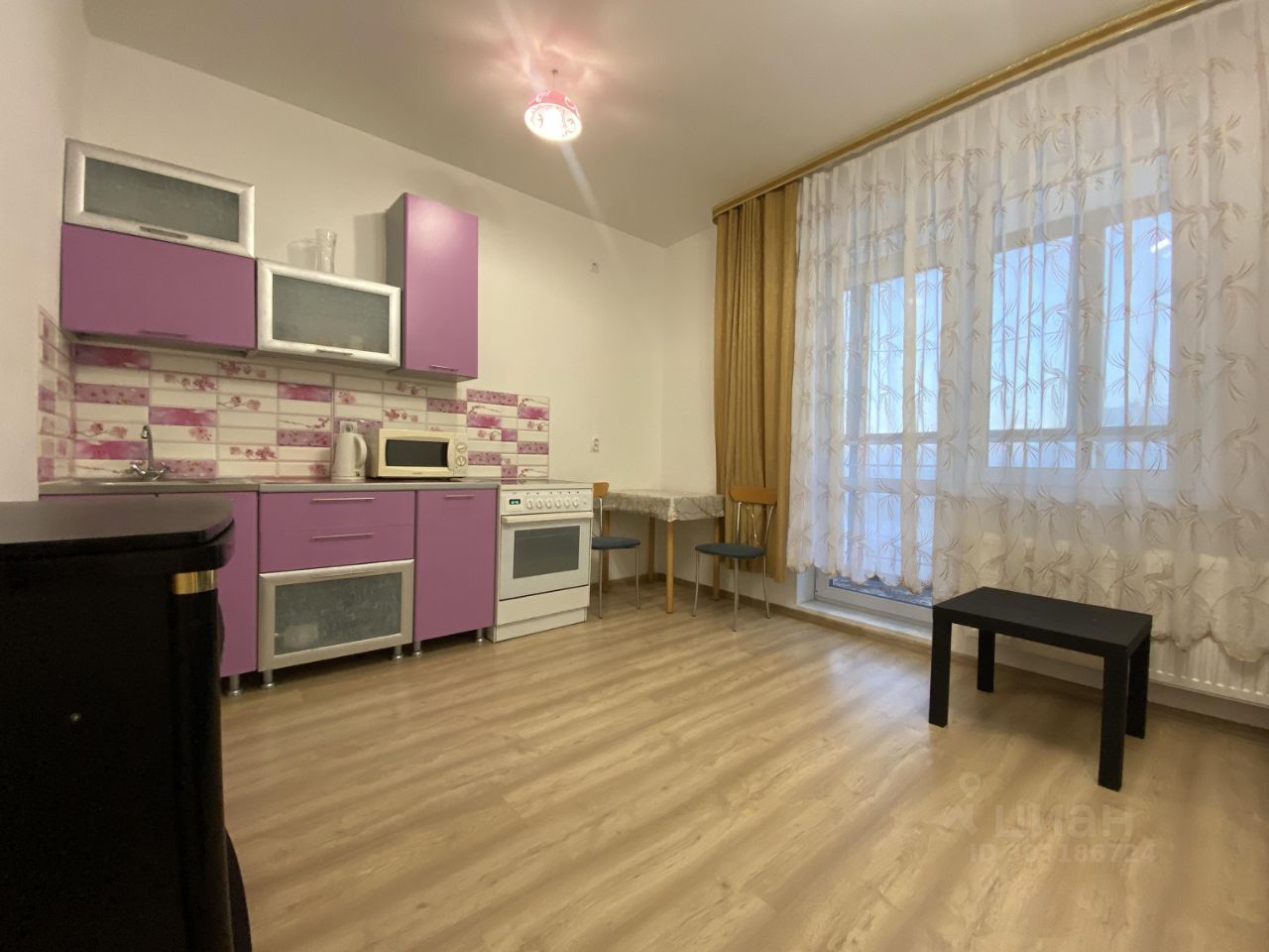 Сдам квартиру-студию 25,9м² ул. Академика Парина, 38/7, Екатеринбург,  Свердловская область, м. Геологическая - база ЦИАН, объявление 304186724