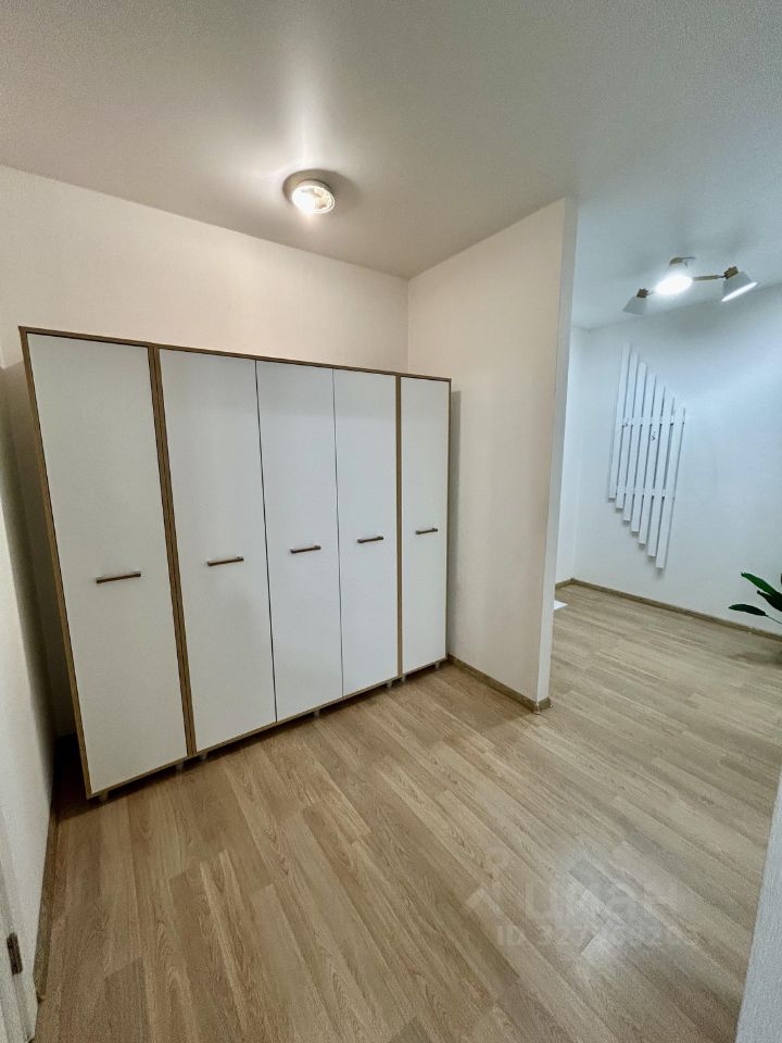 1-к кв. Свердловская область, Екатеринбург ул. Азина, 25 (38.9 м²)