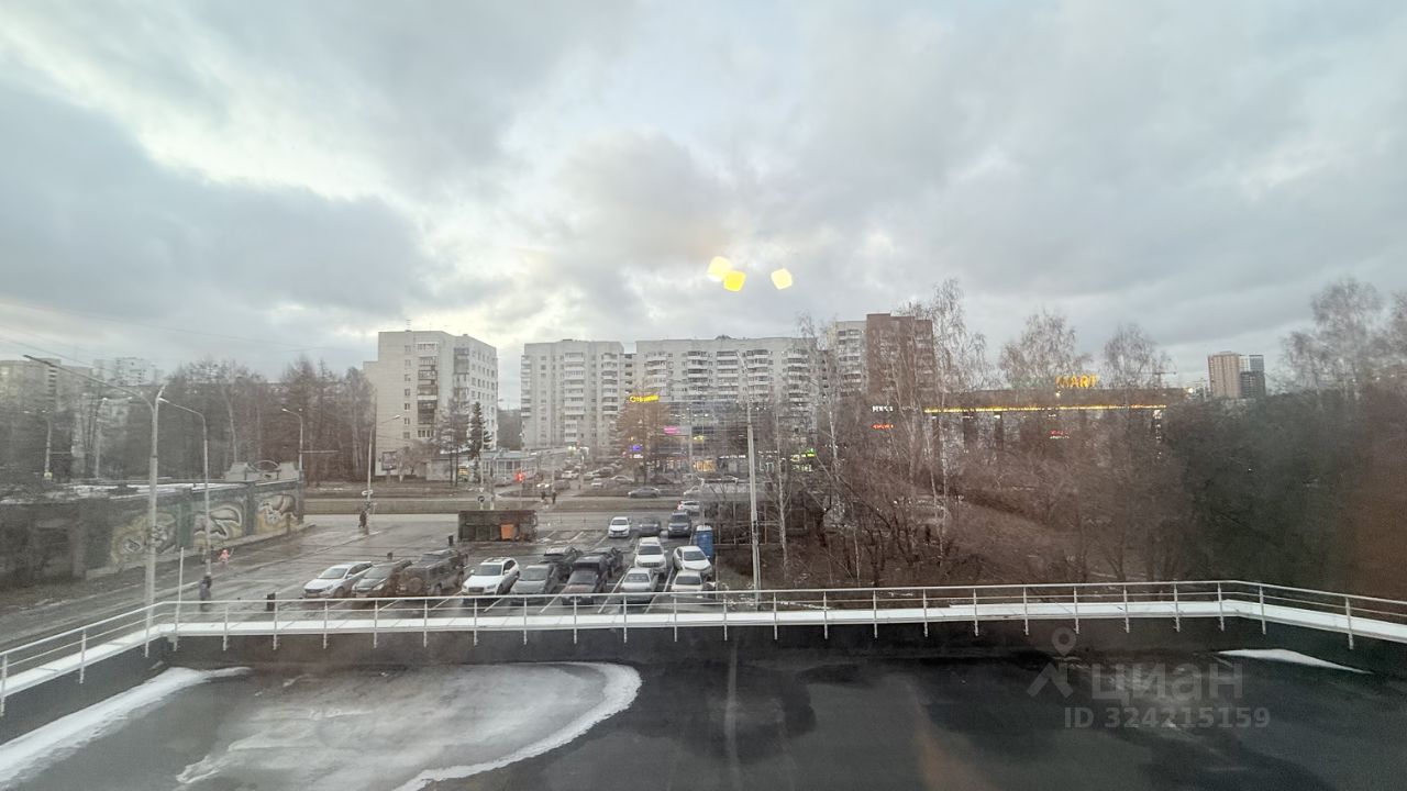 2-комн. кв., р-н Верх-Исетский, Екатеринбург
