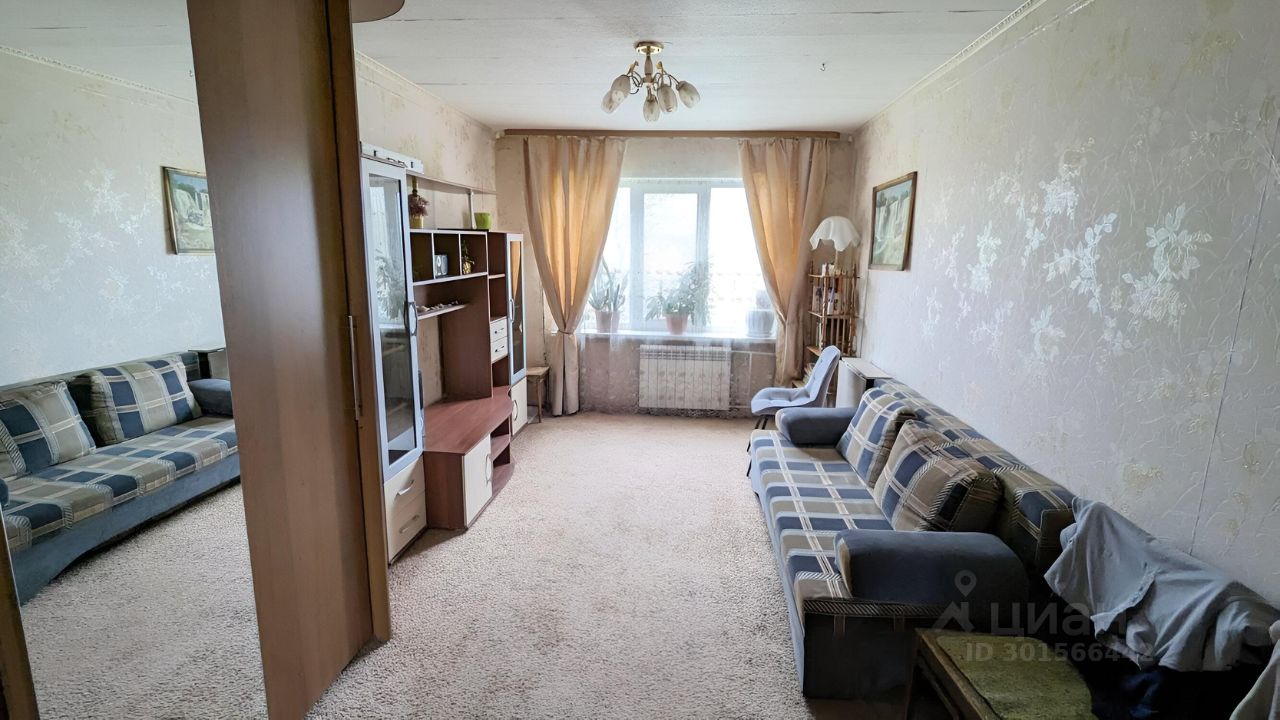 Уютная 2-комнатная квартира в Екатеринбурге, 44.5 кв.м, 4 этаж, просторная гостиная, светлая, окна выходят во двор, без отделки