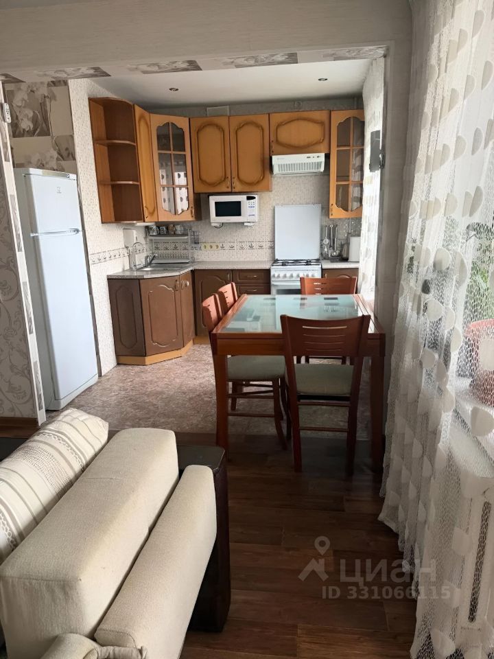 3-комн. кв., р-н Верх-Исетский, Екатеринбург