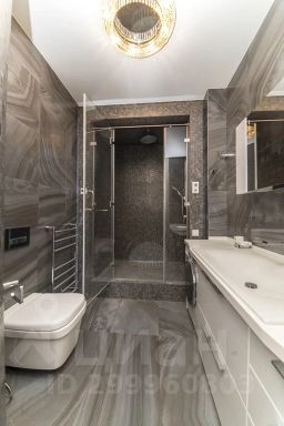 2-комн.кв., 65 м², этаж 27