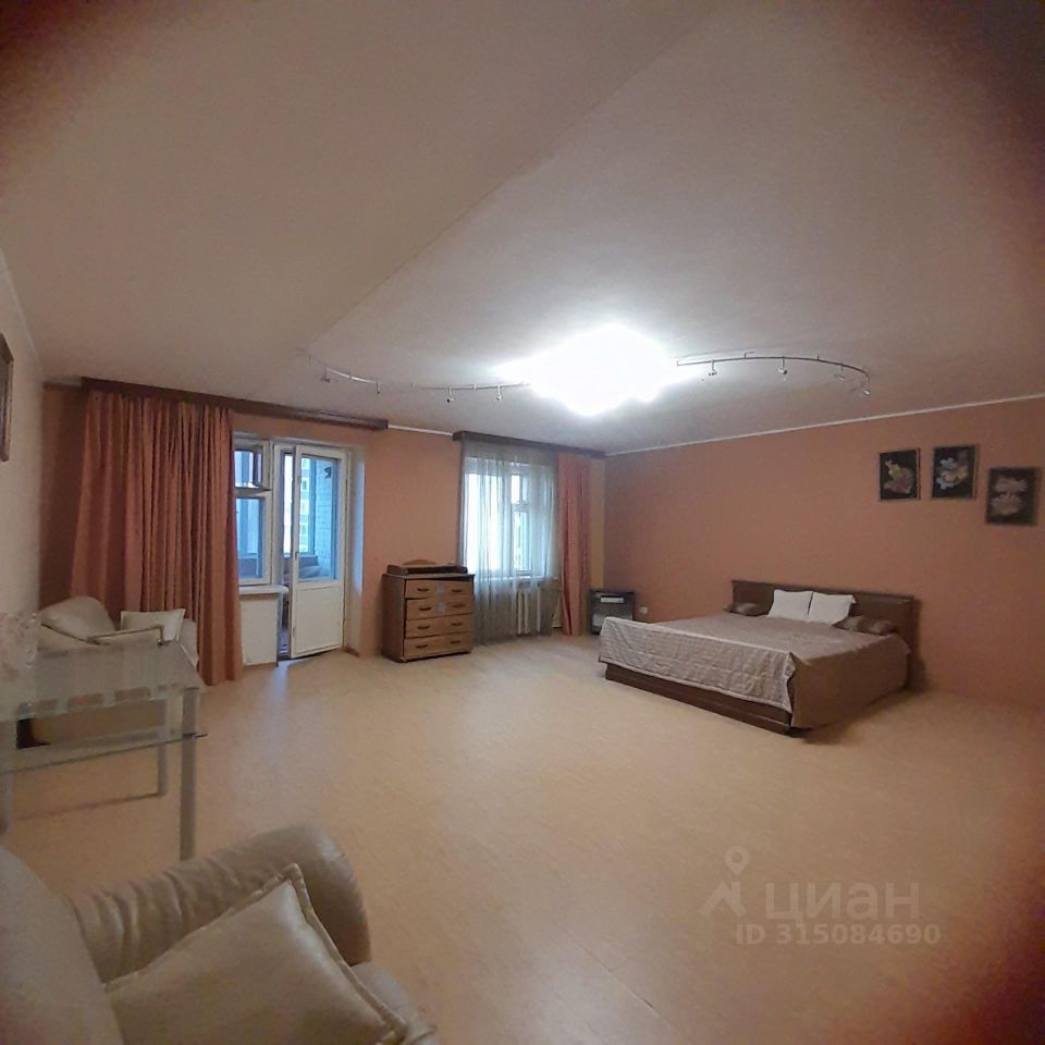3-комн. кв., р-н Орджоникидзевский, Екатеринбург