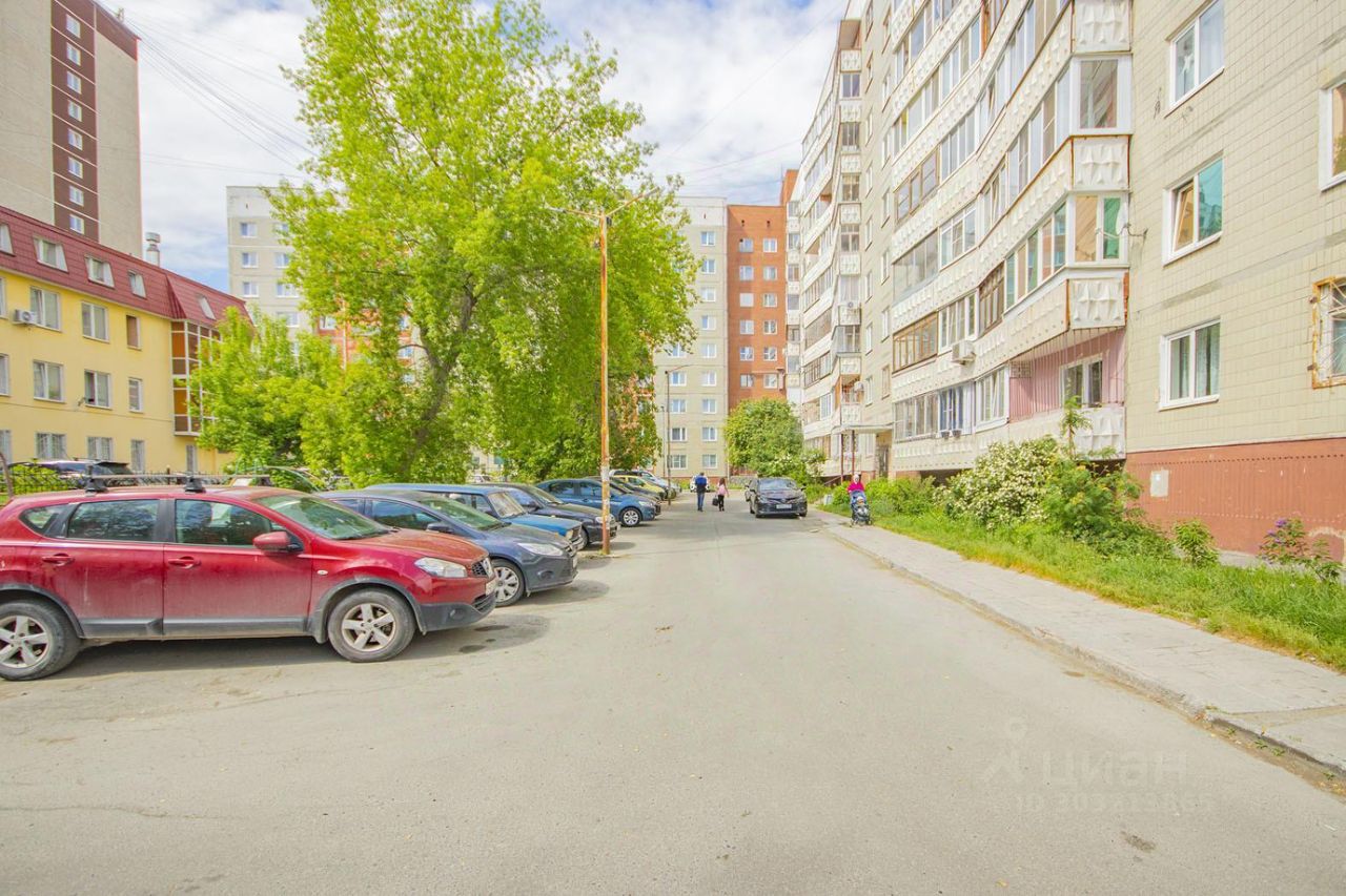 Продажа трехкомнатной квартиры 63м² ул. Фрунзе, 75, Екатеринбург,  Свердловская область, м. Чкаловская - база ЦИАН, объявление 303213865