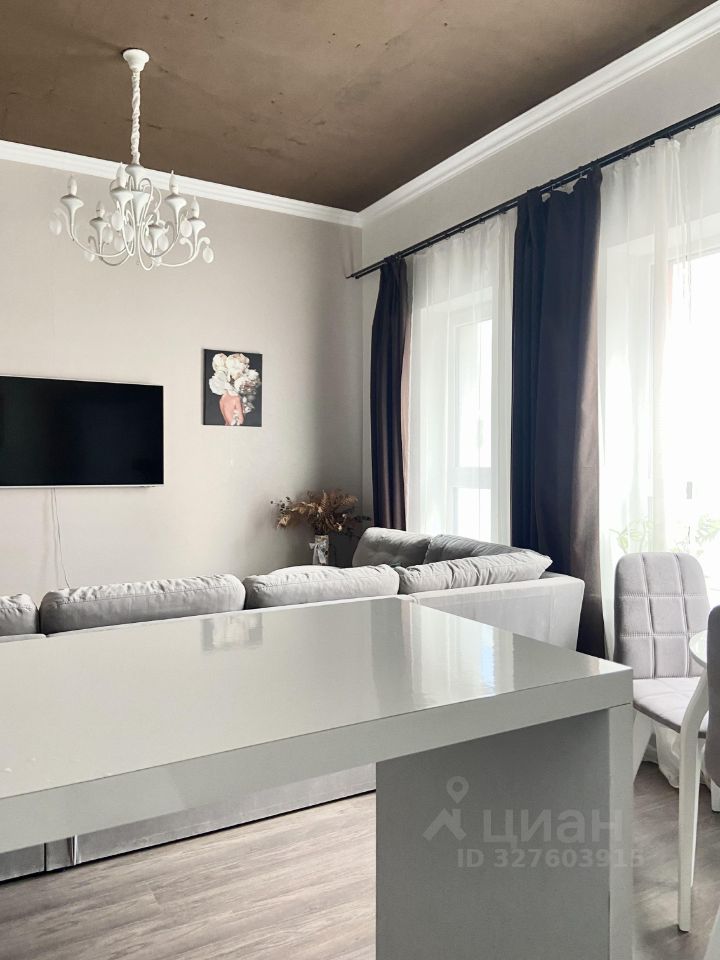 Студия Свердловская область, Екатеринбург ул. Гастелло, 25 (30.0 м²)