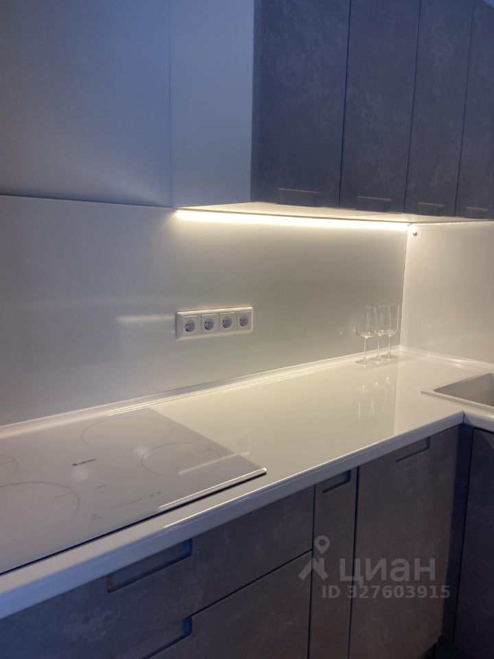 Студия Свердловская область, Екатеринбург ул. Гастелло, 25 (30.0 м²)