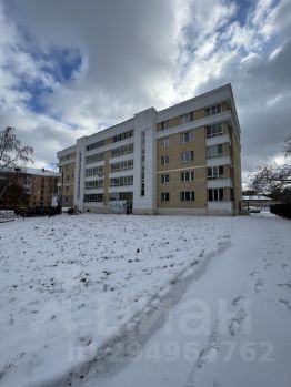 2-комн.кв., 70 м², этаж 3