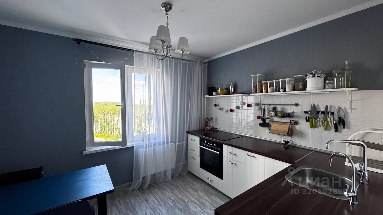 2-комн. кв., р-н Академический, Екатеринбург