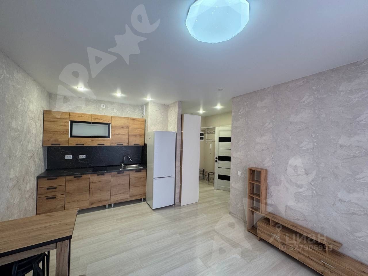 1-к кв. Свердловская область, Екатеринбург ул. Краснолесья, 10/6 (37.0 м²)