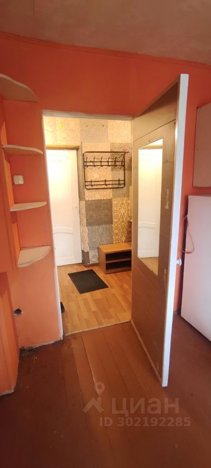 Квартира в аренду, 18 кв.м, 3 этаж, Екатеринбург. Светлая комната, уютный коридор, свежий ремонт.