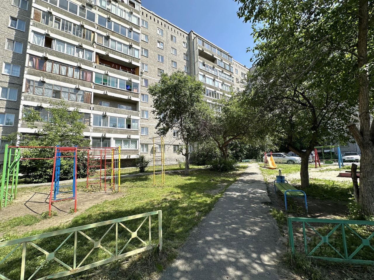 Продаю трехкомнатную квартиру 64,2м² ул. Опалихинская, 21, Екатеринбург,  Свердловская область, м. Уральская - база ЦИАН, объявление 304237928