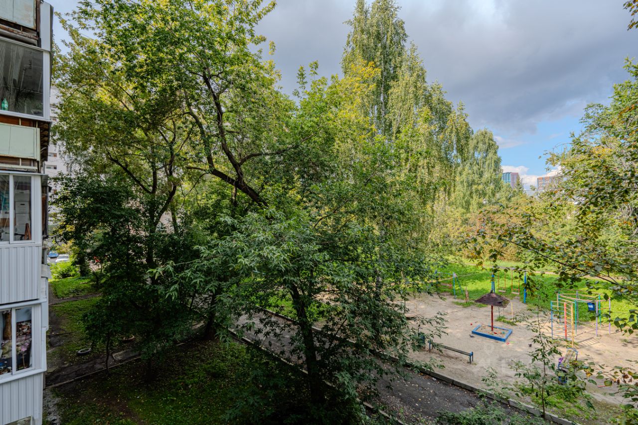 2-комн. кв., р-н Верх-Исетский, Екатеринбург
