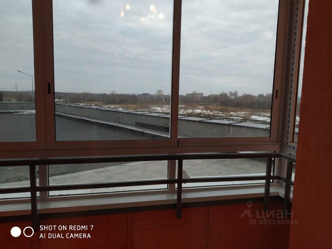 Светлая квартира с видом на природу, просторная кухня 12 кв.м, общая площадь 47 кв.м, второй этаж, Екатеринбург