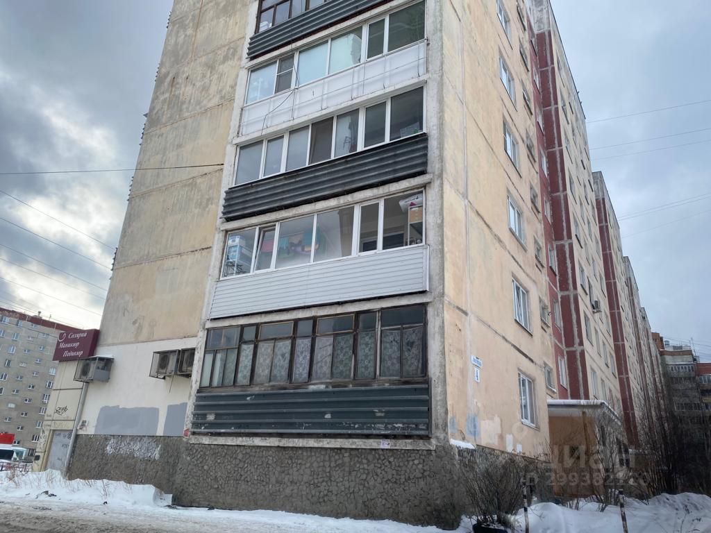 Квартира для аренды в Екатеринбурге, 2 комнаты, 51 кв.м, 3 этаж, без отделки. Просторная кухня 9 кв.м. Удобное расположение.