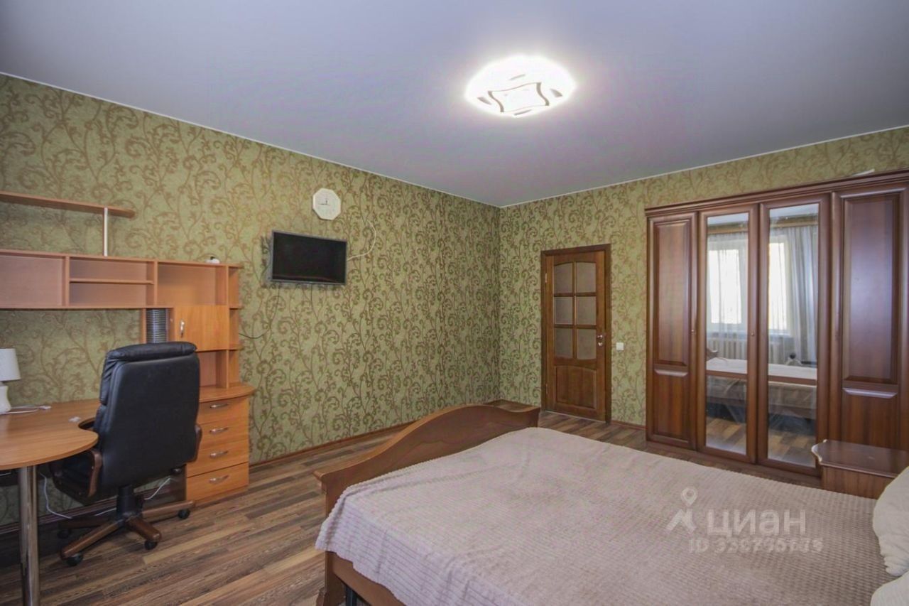 3-комн. кв., р-н Орджоникидзевский, Екатеринбург