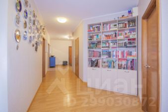 4-комн.кв., 123 м², этаж 25