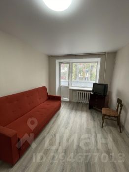 1-комн.кв., 30 м², этаж 3