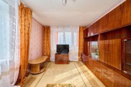 3-комн.кв., 64 м², этаж 1