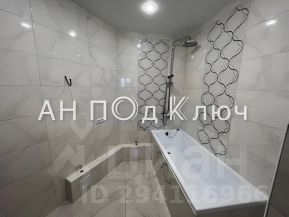 2-комн.кв., 63 м², этаж 4