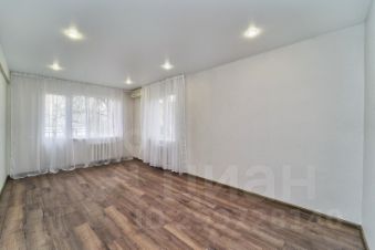 2-комн.кв., 42 м², этаж 3