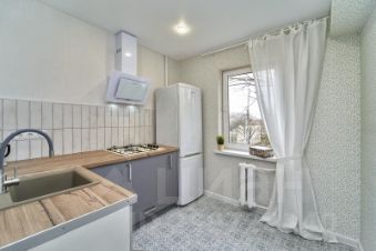 2-комн.кв., 42 м², этаж 3