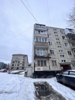 1-комн.кв., 32 м², этаж 3