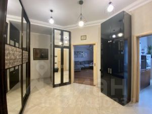 3-комн.кв., 100 м², этаж 3