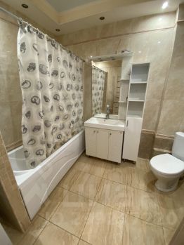 2-комн.кв., 70 м², этаж 3