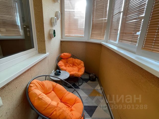2-комн., 70 м², 8/19 этаж