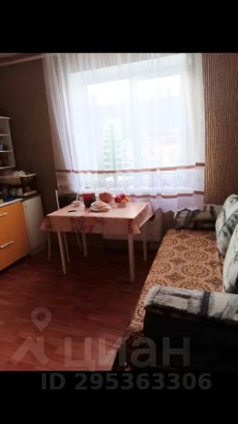 2-комн.кв., 50 м², этаж 3