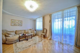 3-комн.кв., 121 м², этаж 3