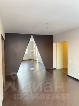 3-комн.кв., 81 м², этаж 10