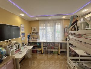 3-комн.кв., 81 м², этаж 2