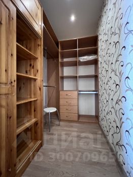 2-комн.кв., 64 м², этаж 18