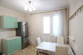 3-комн.кв., 77 м², этаж 19