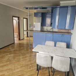 2-комн.кв., 78 м², этаж 8