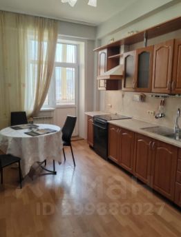 2-комн.кв., 72 м², этаж 1