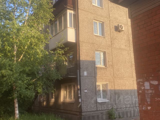 В Иркутске снесут многоквартирный дом на берегу Ушаковки. Власти выбрали исполнителя работ